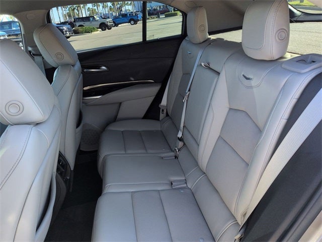 2022 Cadillac XT4 Premium Luxury