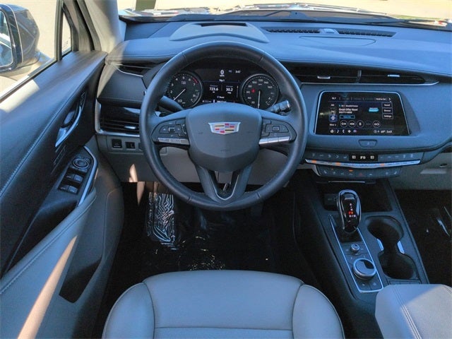 2022 Cadillac XT4 Premium Luxury