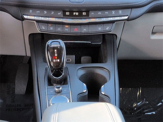 2022 Cadillac XT4 Premium Luxury