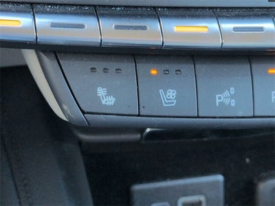 2022 Cadillac XT4 Premium Luxury