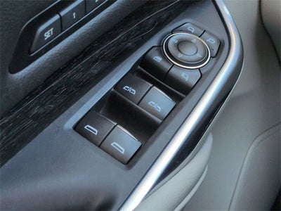 2022 Cadillac XT4 Premium Luxury