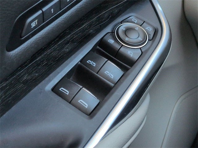 2022 Cadillac XT4 Premium Luxury