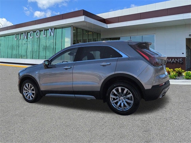 2022 Cadillac XT4 Premium Luxury