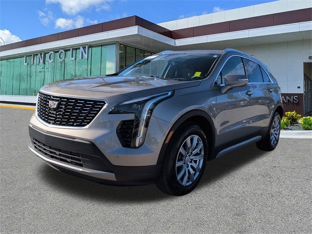 2022 Cadillac XT4 Premium Luxury