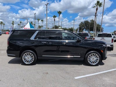 2022 Cadillac Escalade ESV Premium