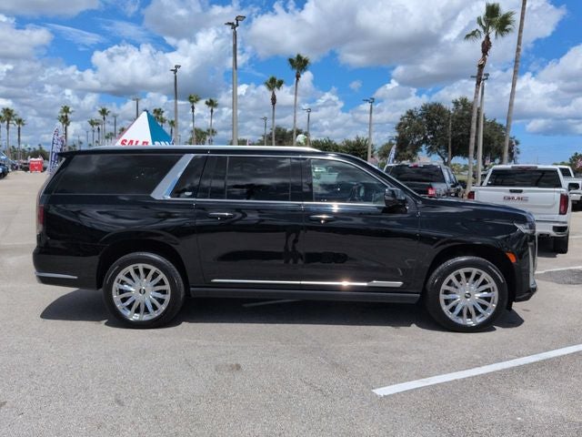 2022 Cadillac Escalade ESV Premium