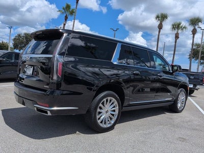 2022 Cadillac Escalade ESV Premium