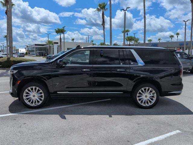 2022 Cadillac Escalade ESV Premium