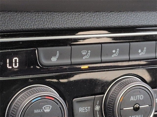 2023 Volkswagen Atlas 2.0T SE w/Technology