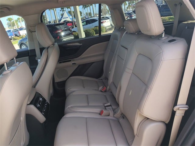 2023 Lincoln Aviator Standard