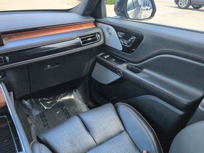 2025 Lincoln Aviator Black Label