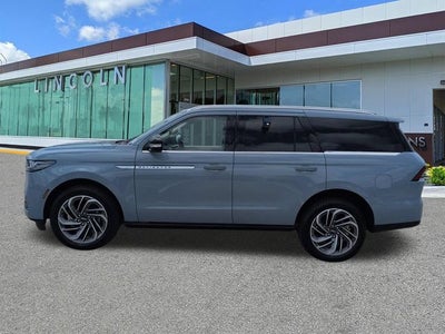 2027 Lincoln Navigator Reserve
