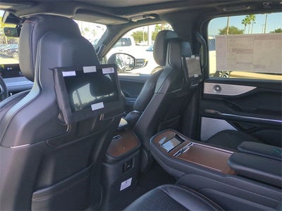 2025 Lincoln Navigator Black Label