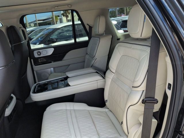 2024 Lincoln Navigator Black Label