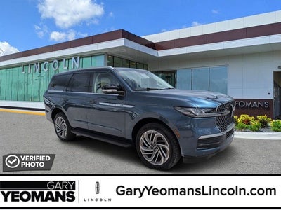 2027 Lincoln Navigator Premiere