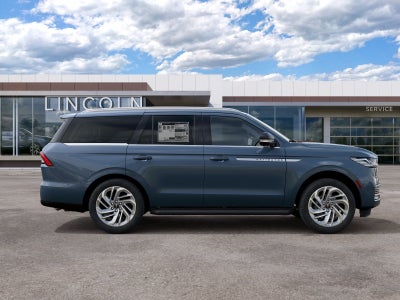 2027 Lincoln Navigator Premiere