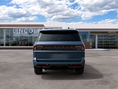 2027 Lincoln Navigator Premiere
