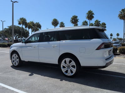 2025 Lincoln Navigator L Reserve