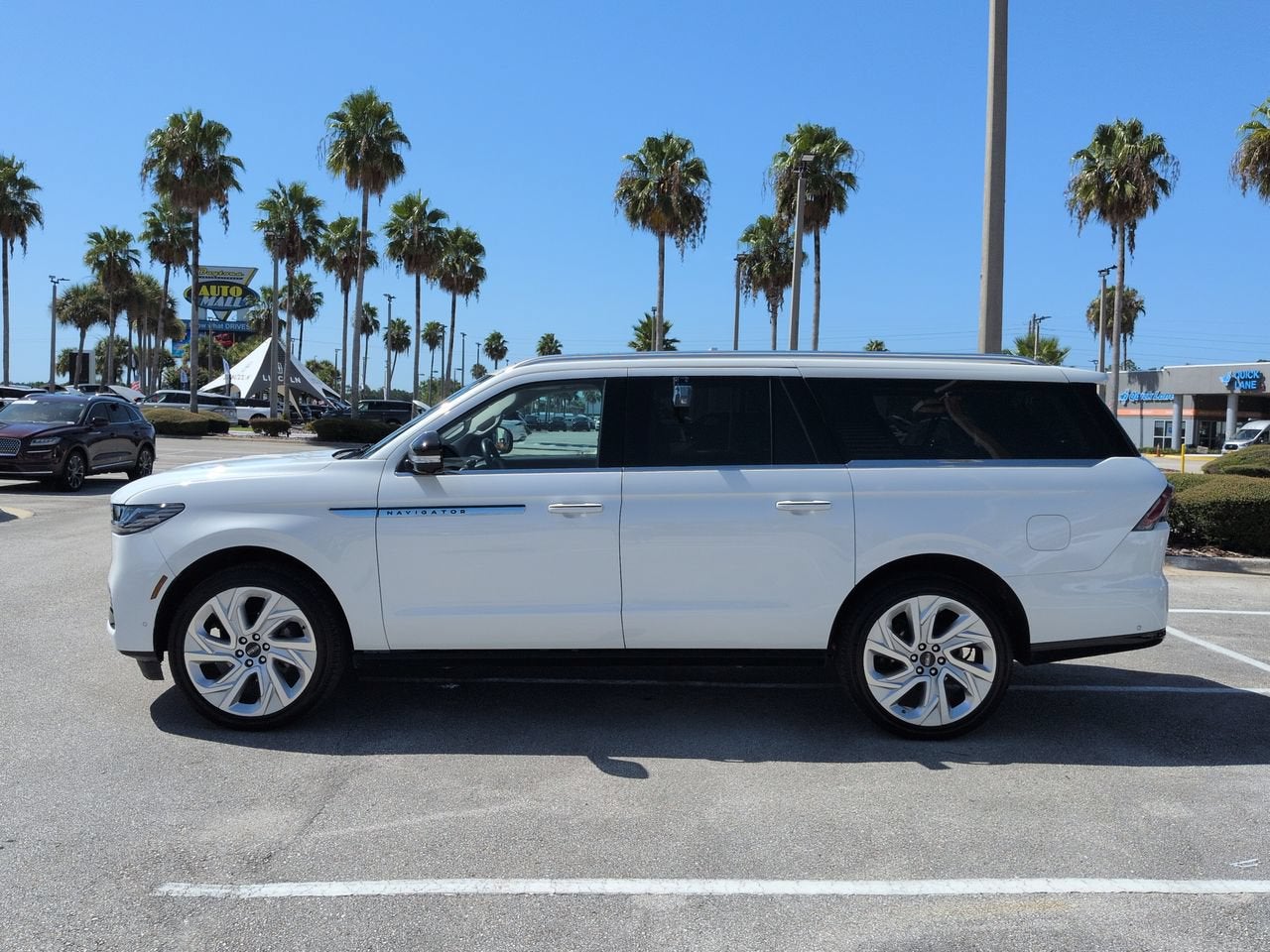 2025 Lincoln Navigator L Reserve