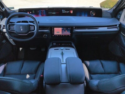 2027 Lincoln Navigator Reserve