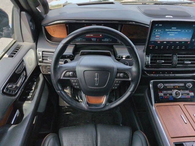 2023 Lincoln Navigator L Black Label