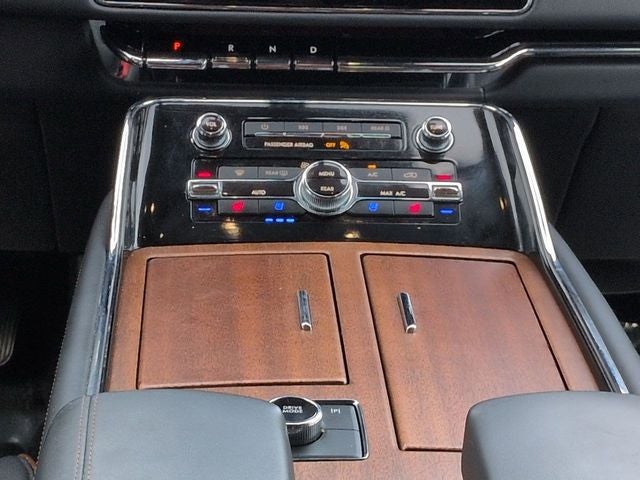 2023 Lincoln Navigator L Black Label