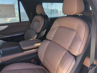 2025 Lincoln Navigator Black Label