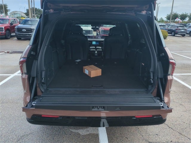 2025 Lincoln Navigator Black Label