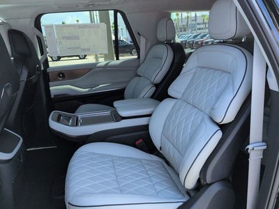 2027 Lincoln Navigator Black Label