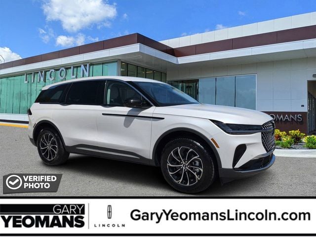 2026 Lincoln Nautilus Premiere AWD's photo