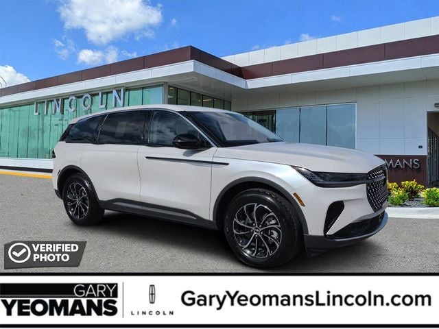 2026 Lincoln Nautilus Premiere AWD's photo
