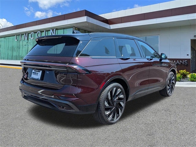 2025 Lincoln Nautilus Reserve