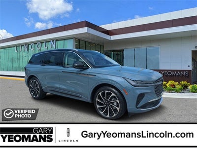 2025 Lincoln Nautilus Black Label