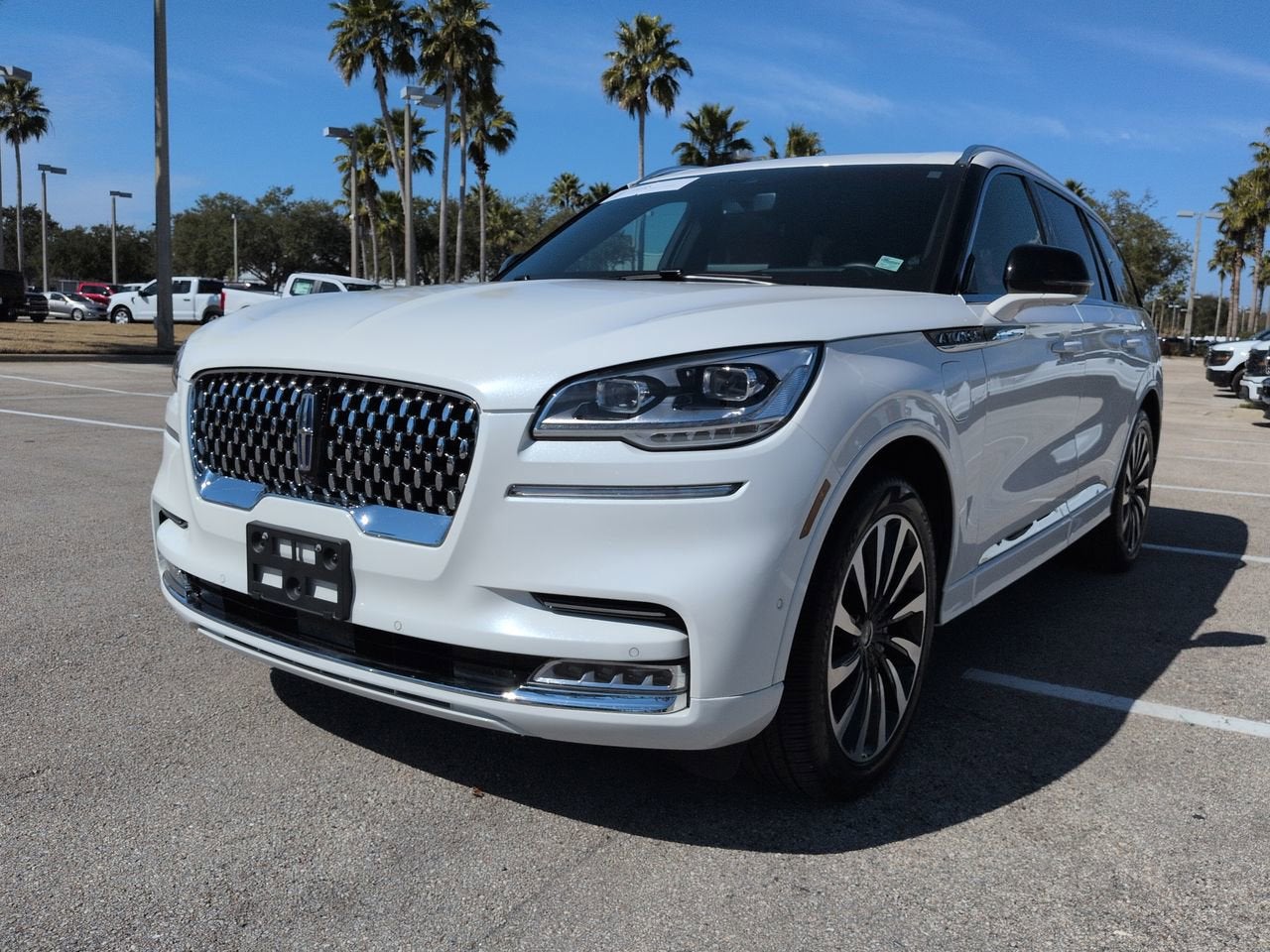 2023 Lincoln Aviator Plug-In Hybrid Black Label Grand Touring