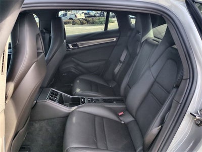2018 Porsche Panamera 4
