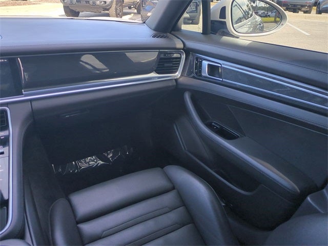 2018 Porsche Panamera 4