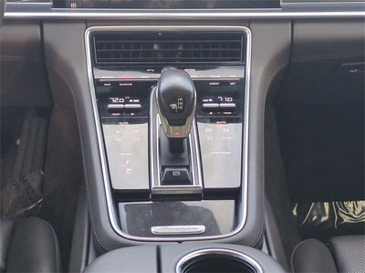 2018 Porsche Panamera 4