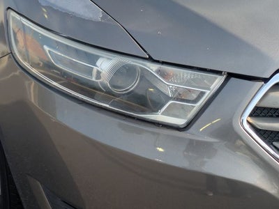 2014 Ford Taurus SE