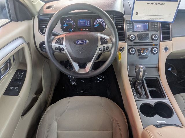 2014 Ford Taurus SE