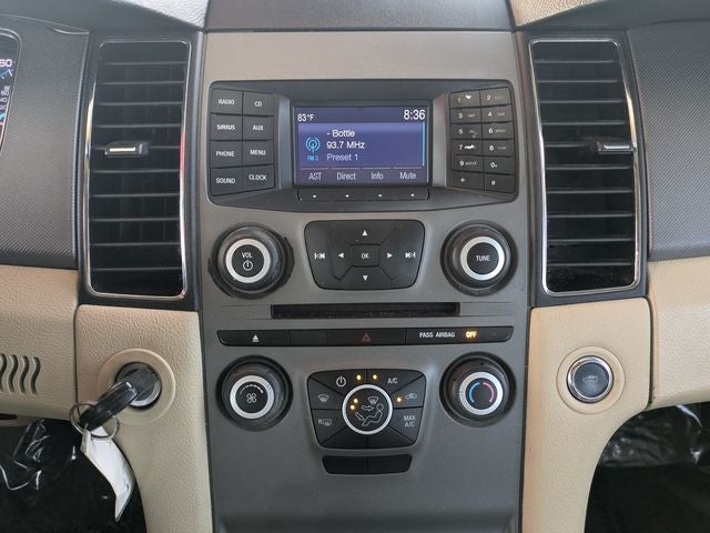 2014 Ford Taurus SE