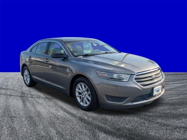 2014 Ford Taurus SE