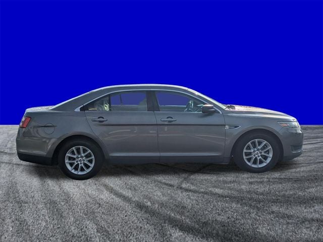 2014 Ford Taurus SE