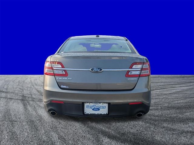 2014 Ford Taurus SE