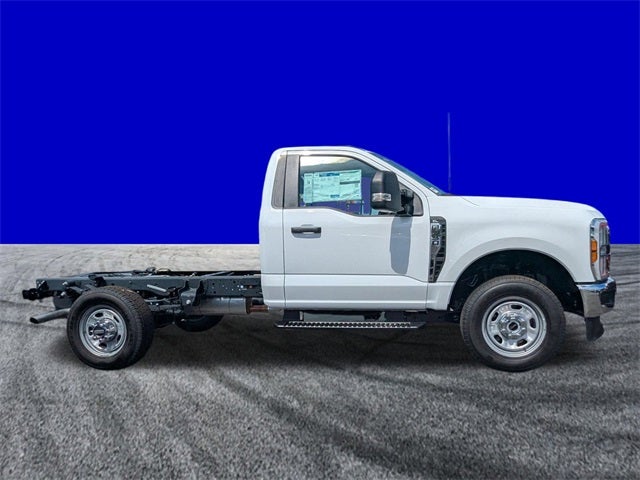 2026 Ford F-350SD XL 145 WB