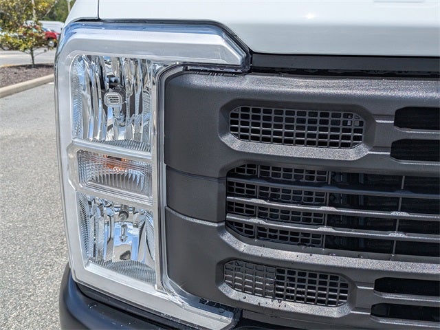 2025 Ford F-350SD XL 145 WB