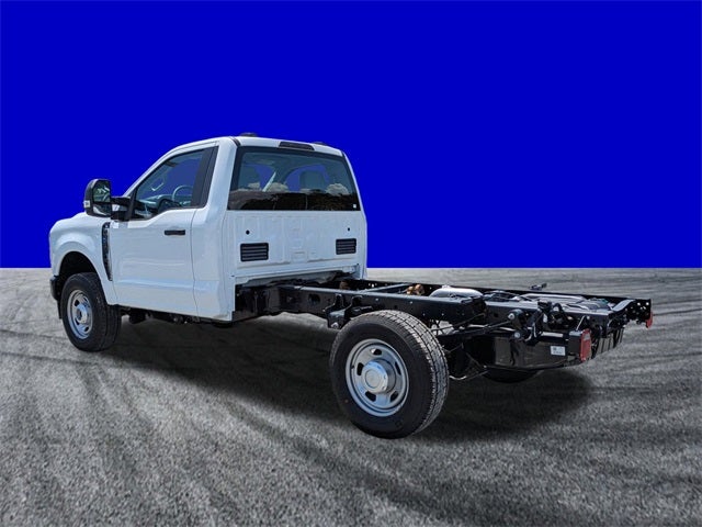 2025 Ford F-350SD XL 145 WB