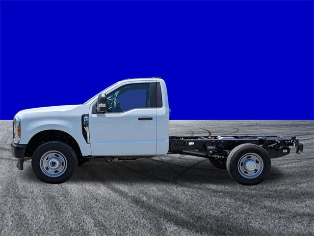2025 Ford F-350SD XL 145 WB