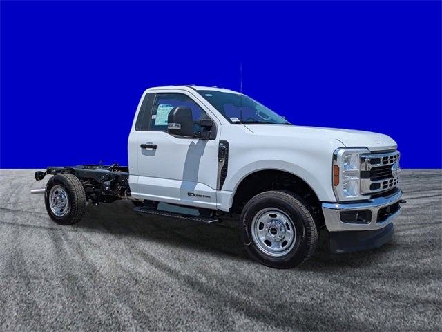 2026 Ford F-350SD XL 145 WB