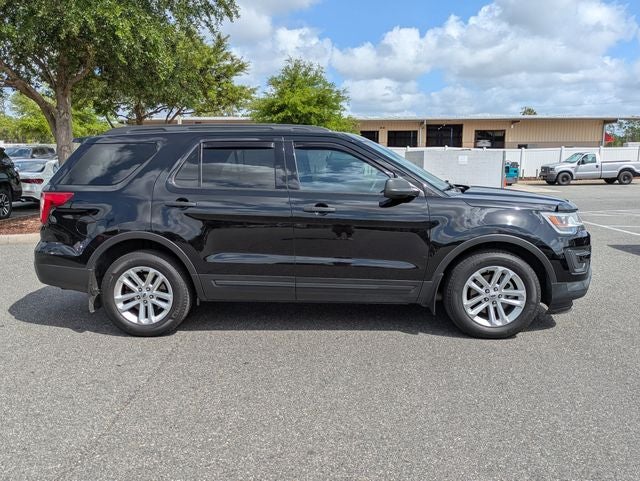 2016 Ford Explorer Base