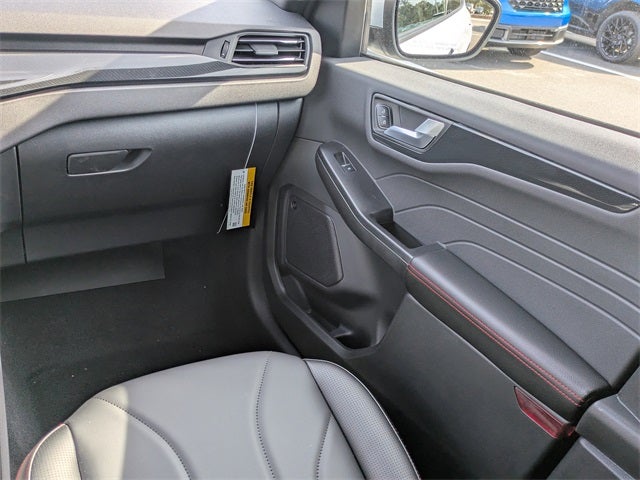 2026 Ford Escape Hybrid ST-Line Elite